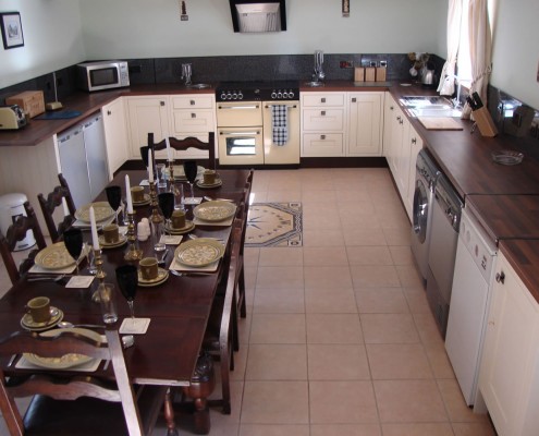 jacobean-cottage-kitchen self catering breaks in northern England