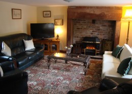 jacobean-cottage-sitting-room self catering breaks in the Borders