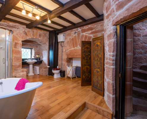 brackenhill-tower-bathroom-1 Bathroom at Brackenhill Tower – Luxury Self Catering